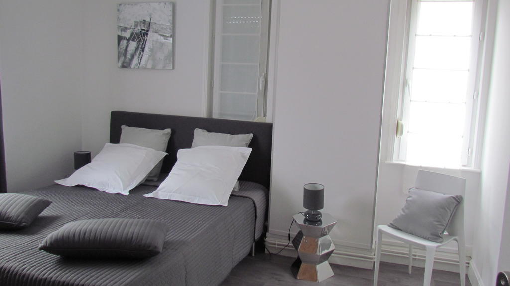 Gite Histoire De Maison Arras Room photo