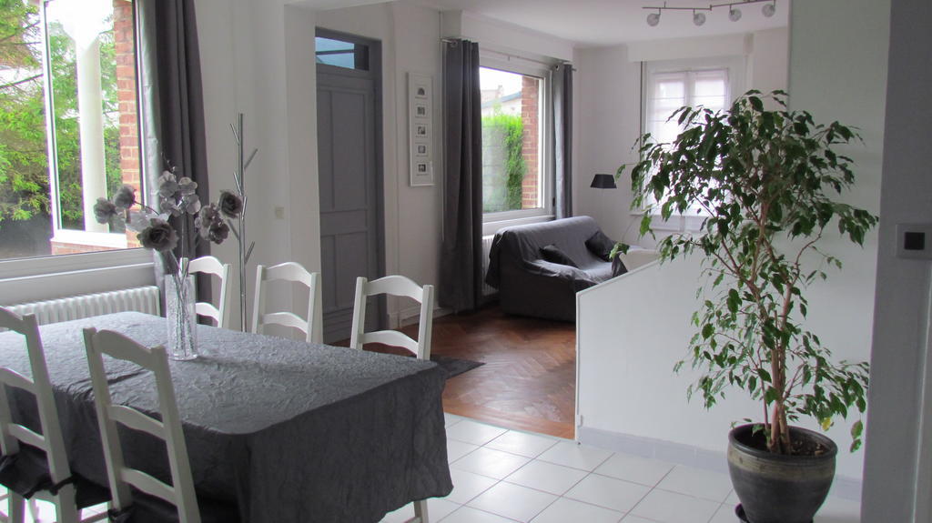 Gite Histoire De Maison Arras Room photo